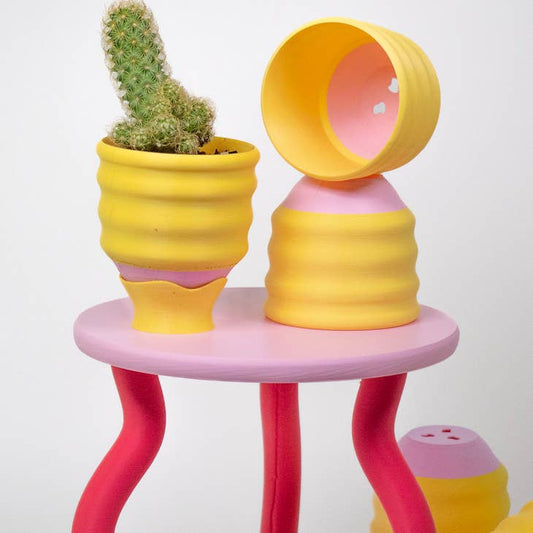 Small Wiggle Planter in Strawberry Lemonade